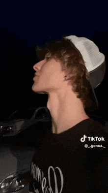 Adam'S Apple Big Adam'S Apple GIF - Adam'S Apple Big Adam'S Apple Up And Down GIFs