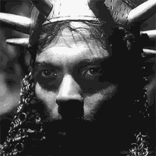 Welles Macbeth GIF - Welles Macbeth Crown GIFs