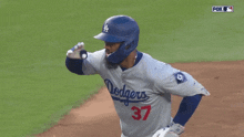 La Dodgers Teoscar Hernandez GIF