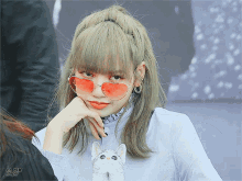 GIF