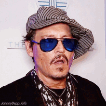 Johnny Depp Sunglasses GIF - Johnny Depp Sunglasses Talking GIFs