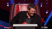 dang it blake shelton the voice hitting my table this cant be happening