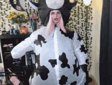 Cosplay Cow GIF - Cosplay Cow Dab GIFs