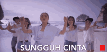 Sungguh Cinta Siti Badriah GIF - Sungguh Cinta Siti Badriah Pipi Mimi GIFs