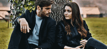 Serkançayoğlu Shrug GIF - Serkançayoğlu Shrug Couple GIFs