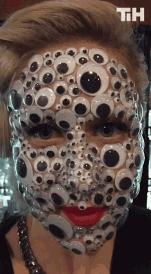 Many Eyes This Is Happening GIF - Many Eyes This Is Happening Cosplay GIFs