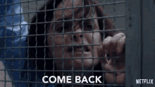 Come Back Dont Leave Me GIF - Come Back Dont Leave Me Help GIFs