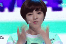 정연 춤 안무 무대 공연 숏컷 단발 단발머리 짧은머리 트와이스 GIF - Jeongyeon Dance Dancing GIFs
