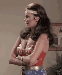 Wonder Woman Waiting GIF - Wonder Woman Waiting Impatient GIFs