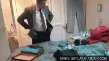 Trying To Pack Like GIF - Packing Tryingtopacklike Whywontitfit GIFs