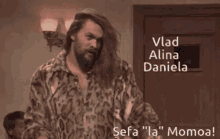 Jason Momoa Vlad Alina Daniela GIF - Jason Momoa Vlad Alina Daniela Sefa La Momoa GIFs