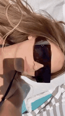 Kylie Jenner Selfie GIF - Kylie Jenner Selfie Sun Glasses GIFs