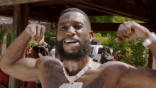 Flexing Muscles Gucci Mane GIF - Flexing Muscles Gucci Mane Still Remember Song GIFs