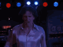 Jason Segel Poppin' Collar - Freaks And Geeks GIF - Cross Dressing Jason Segel GIFs