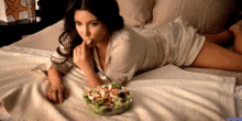 Salad Seduce GIF - Salad Seduce Salad In Bed GIFs
