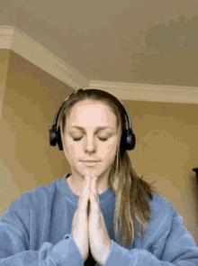 Pray Prayerkate GIF - Pray Prayerkate GIFs