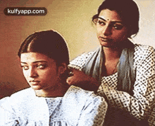 Hair Pinning.Gif GIF - Hair Pinning Aishwarya Hair GIFs