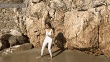 Stepping Left And Right GIF - Stepping Left And Right Kicking GIFs