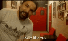 Satchi Like GIF - Satchi Like In Love With You GIFs