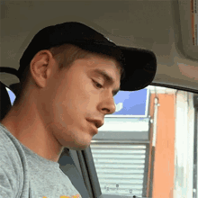Caught Unaware Tommy G Mcgee GIF - Caught Unaware Tommy G Mcgee Tommy G GIFs