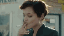 Smoker Chilling GIF - Smoker Chilling Smoking GIFs