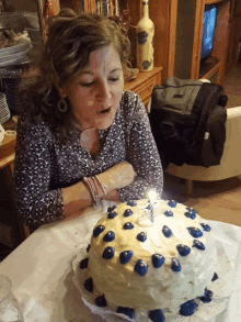 Cumple Cake GIF - Cumple Cake Birthday GIFs