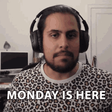 Monday Is Here Start Of Week GIF - Monday Is Here Start Of Week Work Week GIFs