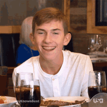 Smiling Chrisley Knows Best GIF - Smiling Chrisley Knows Best Glance GIFs