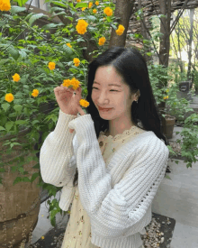 Dahyun Flower GIF - Dahyun Flower GIFs