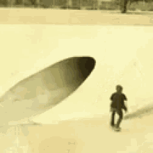 Nonchalant Skate GIF - Nonchalant Skate Cool GIFs