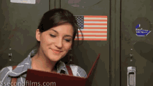 Yearbook GIF - 5sf 5second Films You Tube Funny GIFs
