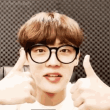 Thumbs Up Yes GIF - Thumbs Up Yes Good GIFs