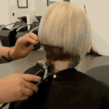 Haircut Cutting Hair GIF - Haircut Cutting Hair Salon GIFs