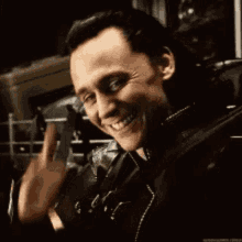 Loki Thank You GIF - Loki Thank You Thanks GIFs