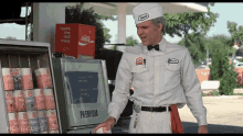 Cans The GIF - Cans The Jerk GIFs