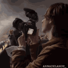 Annadelahoz Shooting GIF - Annadelahoz Shooting Aidan Gallagher GIFs