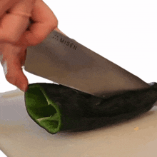 slicing a bell pepper emily brewster food box hq preparing food chopping