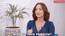 Who Is This Person Elli Avrram GIF - Who Is This Person Elli Avrram Untold Story GIFs