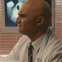 That'S Weird Dr Norman Skapoli GIF - That'S Weird Dr Norman Skapoli Shining Vale GIFs
