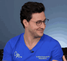 Sarahmcfadyen Dr Mike GIF - Sarahmcfadyen Dr Mike Tongue Out GIFs
