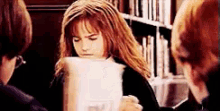 Hermione Look GIF - Hermione Look Library GIFs