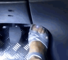 Feet Confused GIF - Feet Confused Pedals GIFs