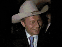 Traian Basescu Basescu GIF - Traian Basescu Basescu Basescu Presedinte GIFs