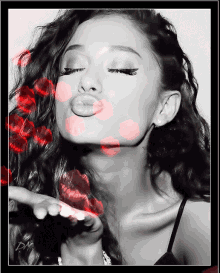 Kiss Love You GIF - Kiss Love You Ariana Grande GIFs