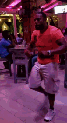 Whenthebeatdrops Oneandtwo GIF - Whenthebeatdrops Oneandtwo Drunkdancing GIFs