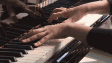 Akb48 Yuko Oshima GIF - Akb48 Yuko Oshima Piano GIFs