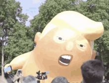 Bebê Trump / Trump Baby / Blimp / Inglaterra / Uk GIF - Trump Baby Blimp Trump Blimp GIFs