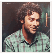 Aiden Turner Giggling GIF - Aiden Turner Giggling Amused GIFs