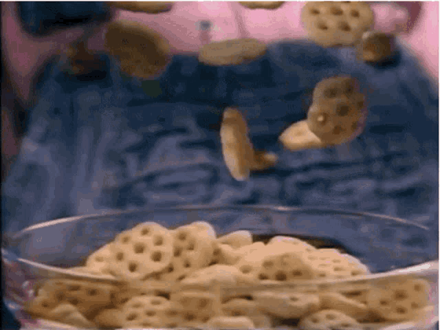 honeycomb-cereal-cereal.gif