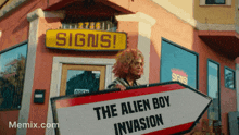 Sign Alien GIF